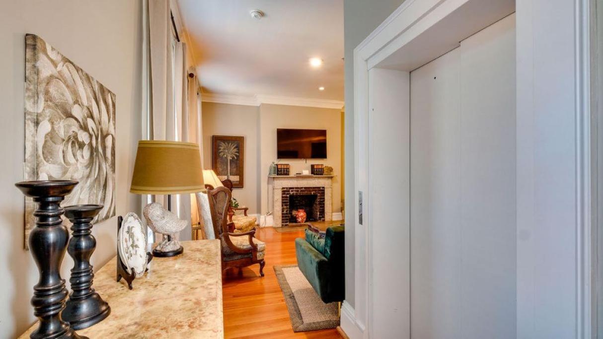 Apartmán 201 York #3 - Homey Downtown 2 Bedroom Steps From The River